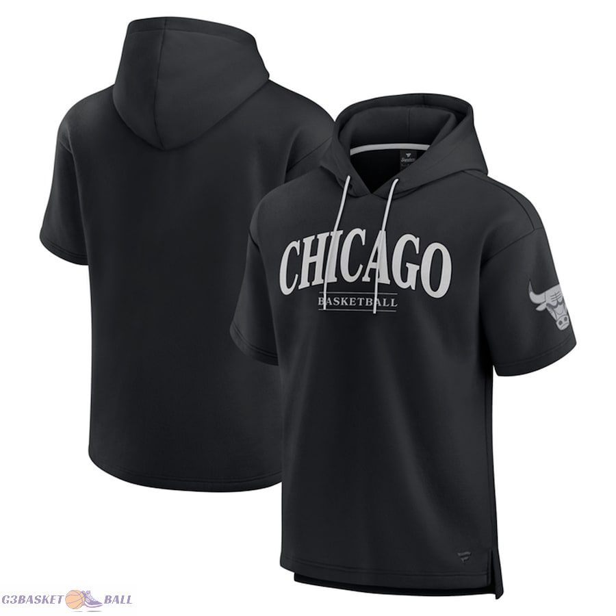 Men's Chicago Bulls Fanatics Black Elements Ready Short Sleeve Pullover Hoodie