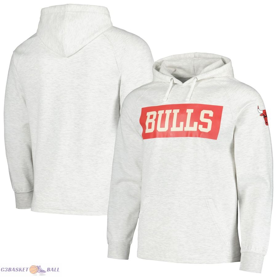 Men's Chicago Bulls Fanatics Ash Softhand Raglan Tri-Blend Pullover Hoodie