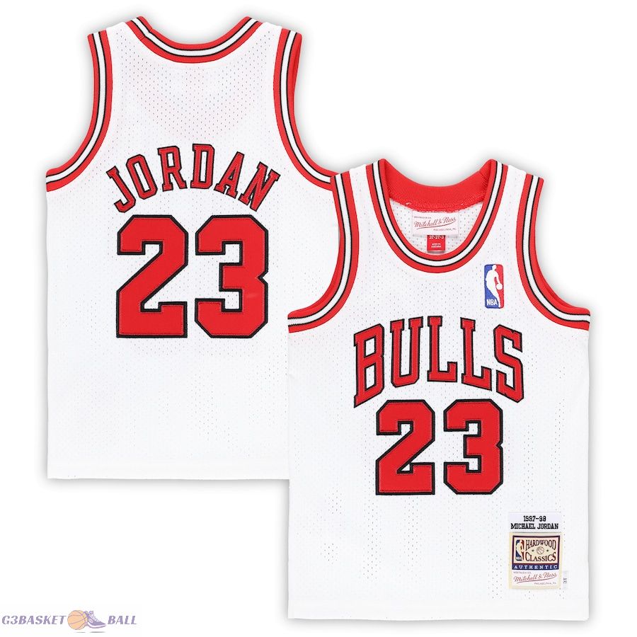 Toddler Chicago Bulls Michael Jordan Mitchell & Ness White 1997/98 Hardwood Classics Authentic Jersey