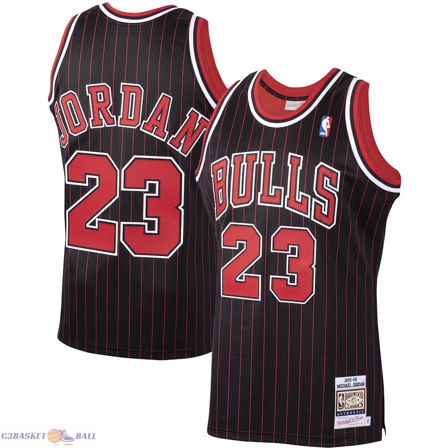 Men's Chicago Bulls Michael Jordan Mitchell & Ness Black 1995/96 Hardwood Classics Authentic Jersey